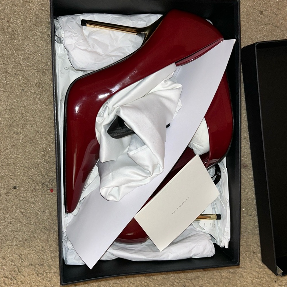 Hear Me wine red metallic cutaway pointed court heels